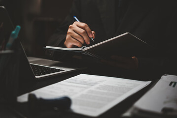 anyband talk play love 中文意思是什么？