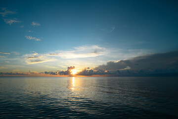 4minute和2NE1出道至今在歌谣节目和各大颁奖礼中得过哪些奖？