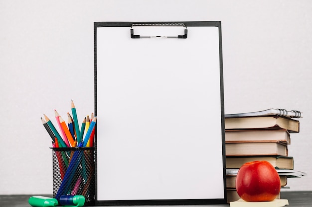 如何把照片发给别人手机？